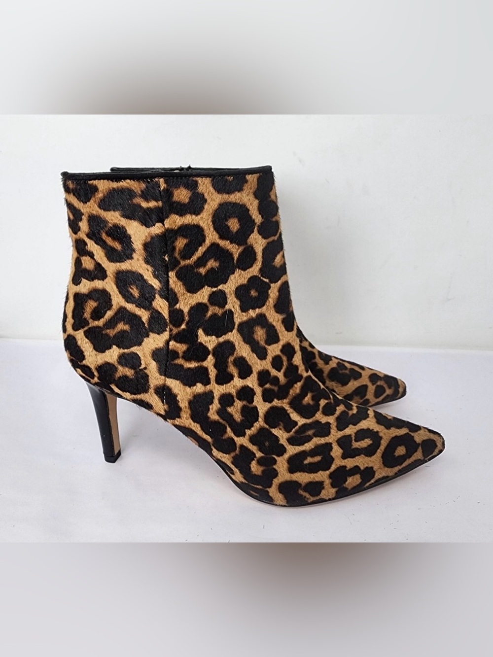 Sam Edelman Karen ankle bootie size 7